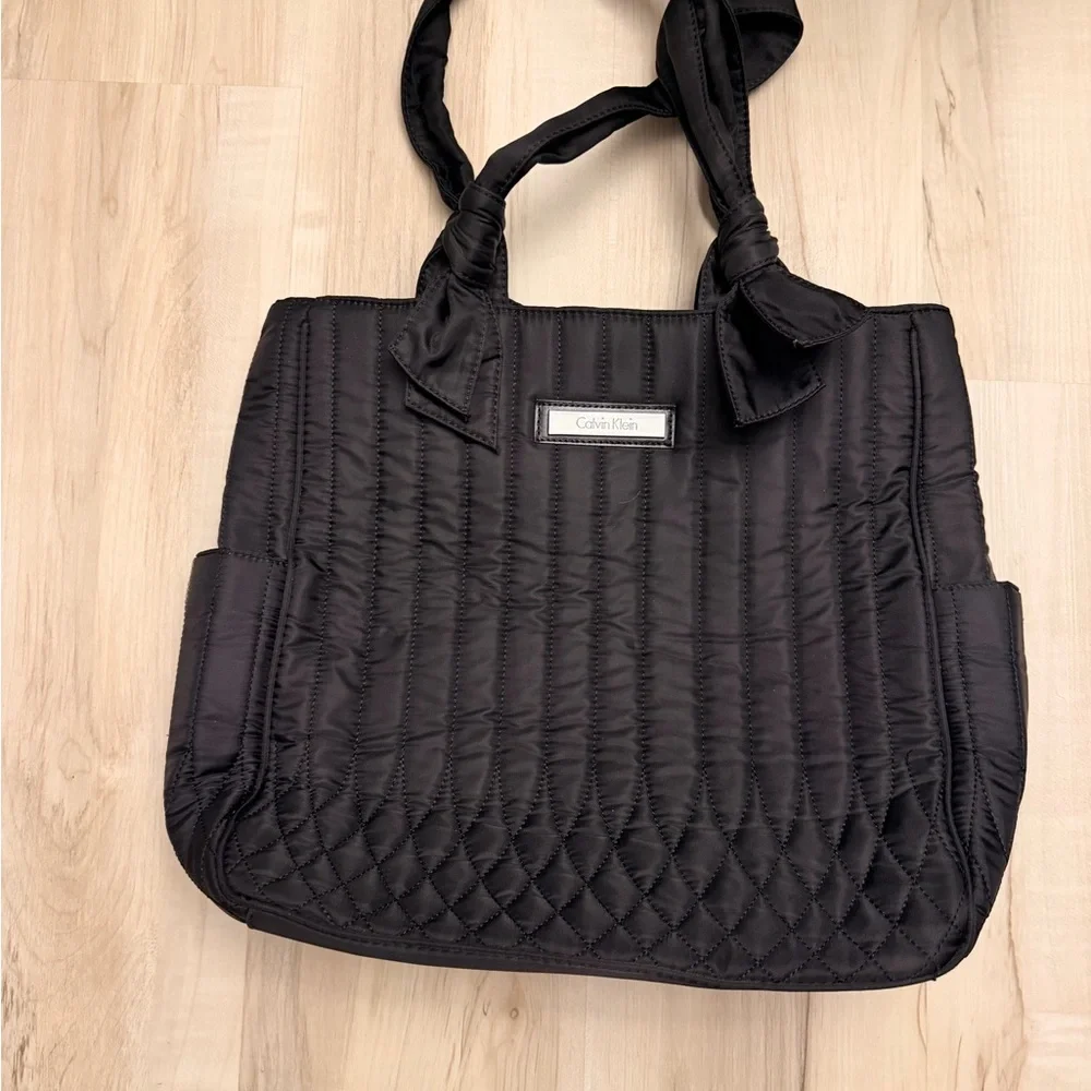 Calvin Klein Black Quilted Tote Bag - Picture 1 of 4